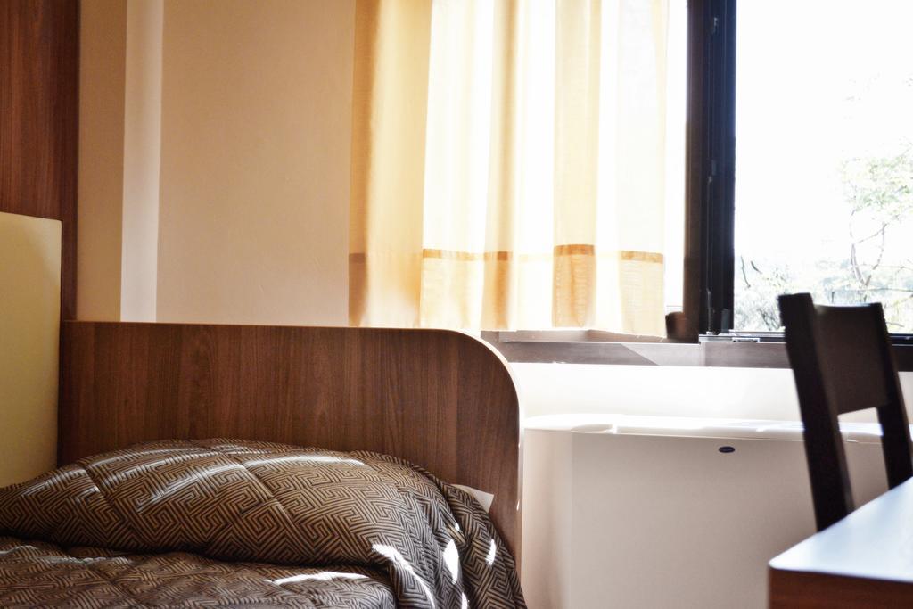 Hotel Arno Bellariva Florenz Zimmer foto