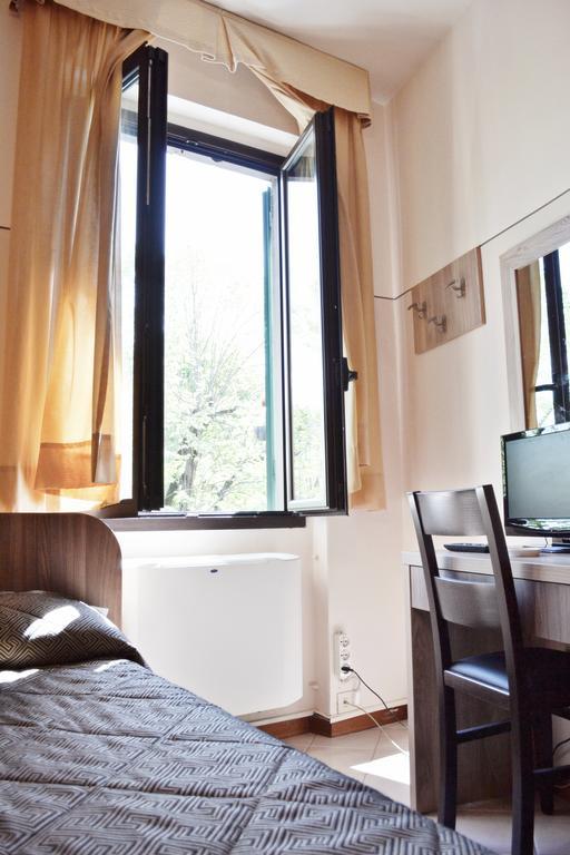 Hotel Arno Bellariva Florenz Zimmer foto