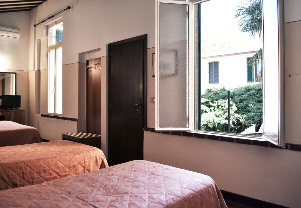Hotel Arno Bellariva Florenz Zimmer foto